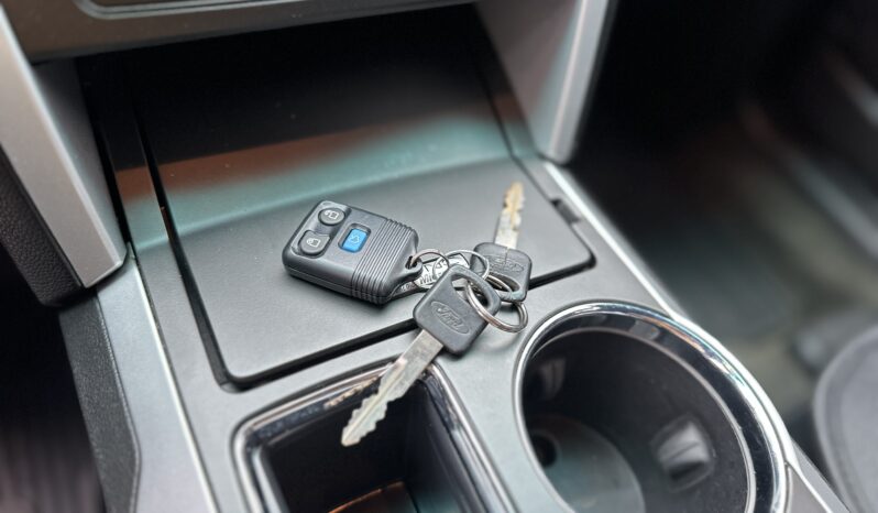 
								2016 Ford Explorer full									