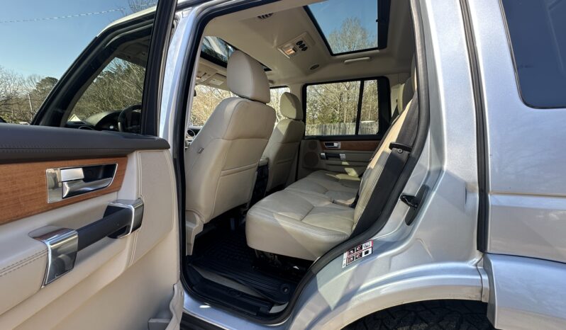 
								2015 Land Rover LR4 HSE LUX full									