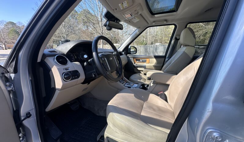 
								2015 Land Rover LR4 HSE LUX full									
