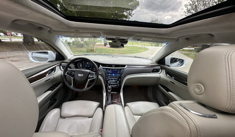 
								2017 Cadillac XTS Platinum full									